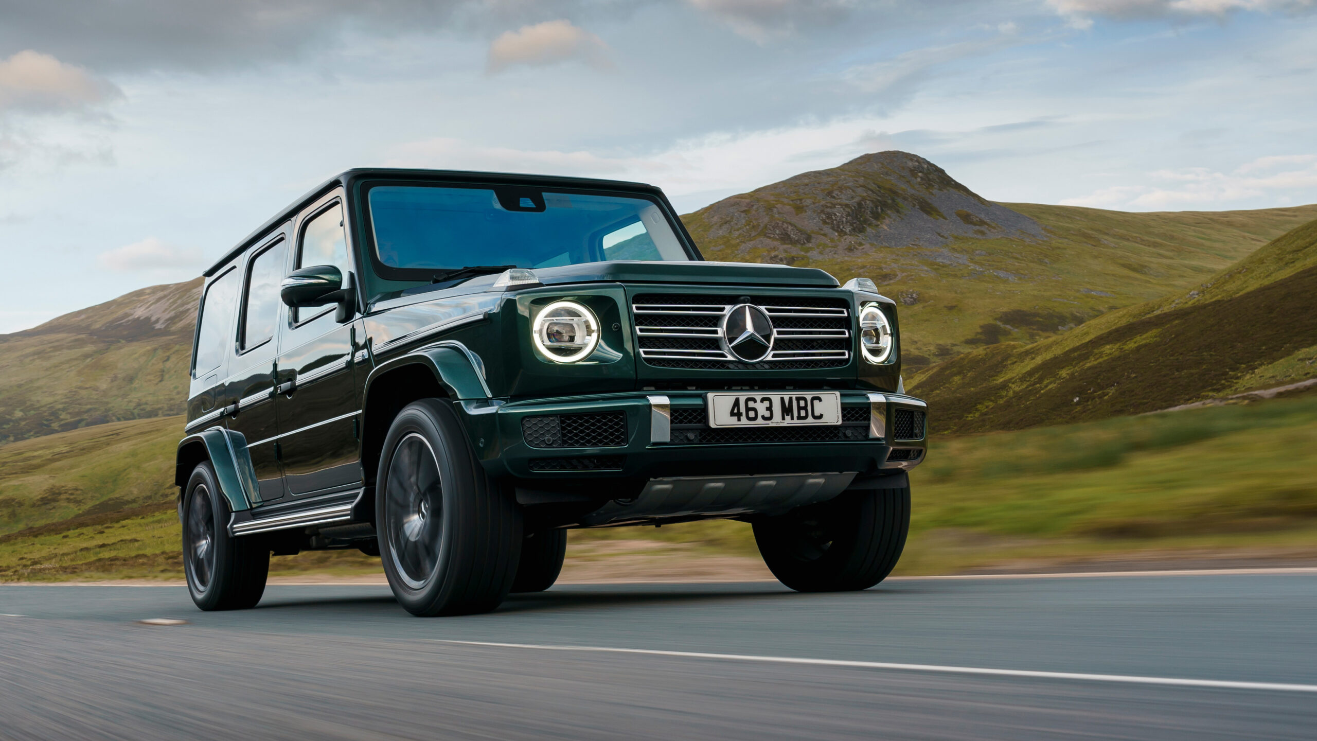 Discover What Makes Your Mercedes-Benz Tick with a Downloadable Workshop Manual
